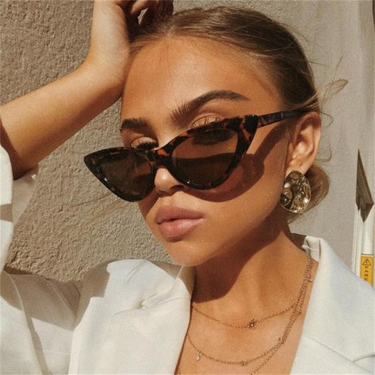 Luxury Modern Cat Eye Fashion Retro Classic Lady and Woman Sunglasses With Triange Frame With UV 400 Protection