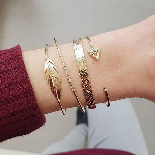 Luxury Modern Gold Crystal Elegant Woman and Lady Brecelets in Sets of 5Pcs/sett for Women Punk Boho Beach Bangle Jewelry Gift