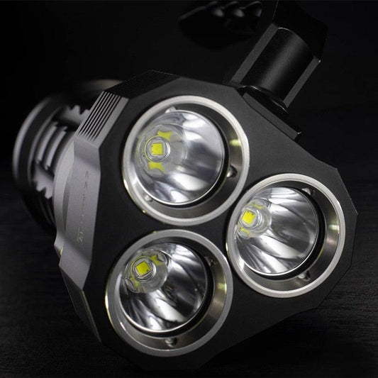 Super Bright High Lumen Underwater and Powerful Waterproof LED Torchlight with Magnetic Control Switch Diving Light Dive Flashlight For Camping Hiking Running Jogging Diving Household Use