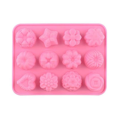 12 Emoticons Ice Mould Silicone Baking Mold Cake Candy Chocolate Sugar Ice Pastry Food Mold Funny Multifunction Kitchen Bar Tool Silicone Emoji Molds Flexible Molds Kitchen Accessories