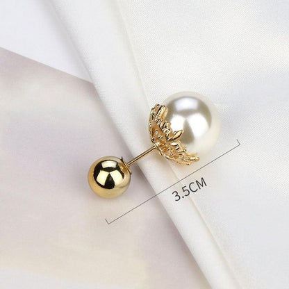 1pcs Fashion Pearl Fixed Strap Charm Safety Pin Sweater Cardigan Clip Brooches Rhinestone Metal Jewelry Sweater Shawl Clips Faux Crystal and Pearl Pins for Fixing on Sweaters