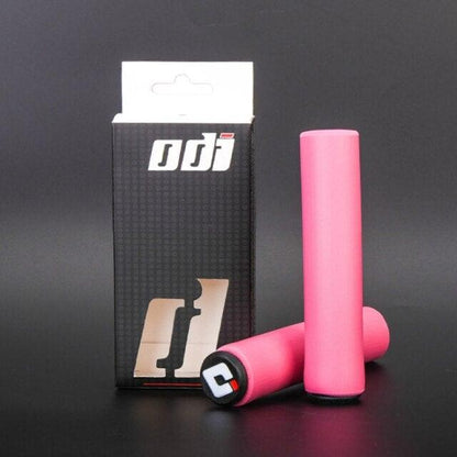 2PCS Silicone Bicycle Handlebar Grips Anti-Slip Shock-Asorbing Mountain Bike Handlebar Grip Silica Gel Super Light Anti-Skid Shock-Proof Handle Bar Locking Grips Cycling Grips