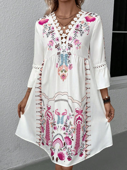 Exquisite Summer Feminine Lace Detail Printed Dress Chic Midi Lightweight Dress