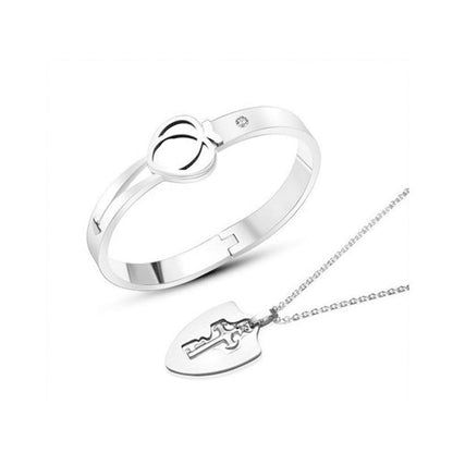 Fashion Concentric Lock Key Titanium Steel Stainless Steel Luxury Jewelry Bracelet and Necklace Couple Sets For Women