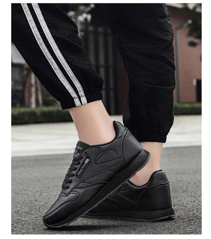 Autumn Womens Mens Sneakers Black Fashion Vulcanized Shoes Lace-up Casual Flats Light Couple Fashion Sneakers Breathable Casual Comfortable Lightweight Sneakers