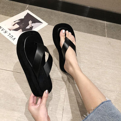 Black White Thick Bottom Flip Flops Women Famous Design Clip Toe Slippers Platform Slides Beach Comfort Thong Style Flip Flops Sandals For Women With Arch Support For Comfortable Walk