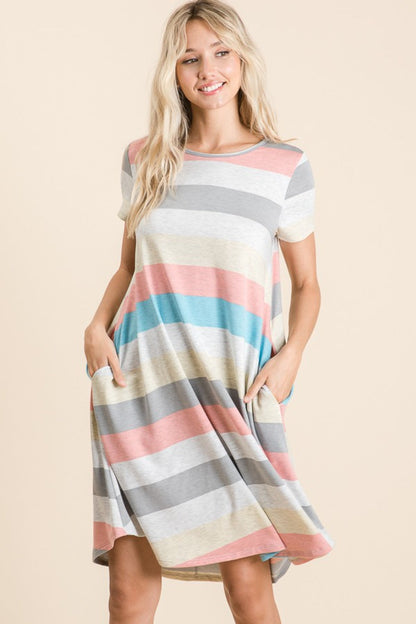 Striped Short Sleeve Dress with Pockets For Women – Casual Striped Dress, Comfortable Short Sleeve Dress, Pocketed Striped Dress, Versatile Striped Dress, Relaxed Fit Dress, Effortless Striped Dress, Chic Short Sleeve Dress