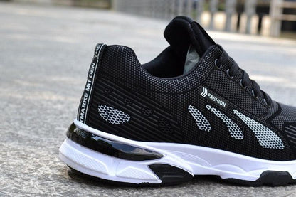 Casual Sneakers Cushioning Outdoor Running Shoes For Men Non-slip Sport Shoes Professional Athletic Training Men Air Trail Mesh Sneakers Walking Cross Training Tennis Sports Sneakers