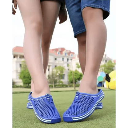 Classic Women Shoes Beach Closed Toe Slippers Unisex Hollow Out Casual Couple Flip Flops Garden Clogs  Non-slide Men And Women Slippers