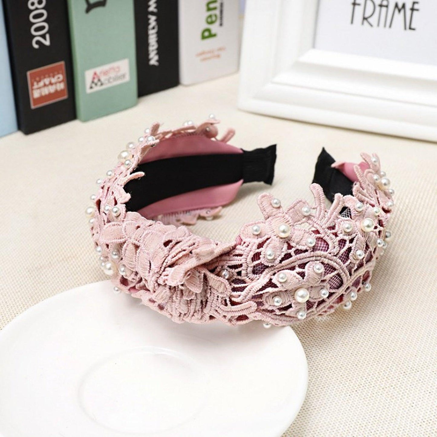 Fashion Girls Pearl Hairband White Black Lace Headband Women Artificial Pearls Hair Hoop Middle Knot Hair Accessories Gorgeous Hair Accessories For Women