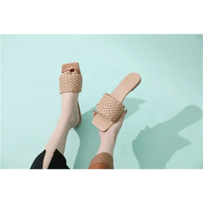 Fashion Outdoor Charming Open-Toe Women Slippers Casual Beach Flip Flops Women Comfortable Sandals