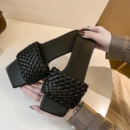 Fashion Outdoor Charming Open-Toe Women Slippers Casual Beach Flip Flops Women Comfortable Sandals