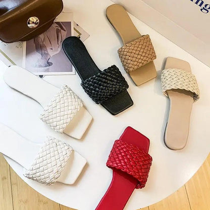 Fashion Outdoor Charming Open-Toe Women Slippers Casual Beach Flip Flops Women Comfortable Sandals