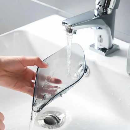Leaf Shape Soap Box Creative Drain Soap Holder Bathroom Soap Holder Free Perforated Soap Dish For Bathroom Suction Cup Soap Dish Soap Dish with Draining Tray Soap Holder Saver for Shower Bathroom Keep Soap Bars Dry Clean
