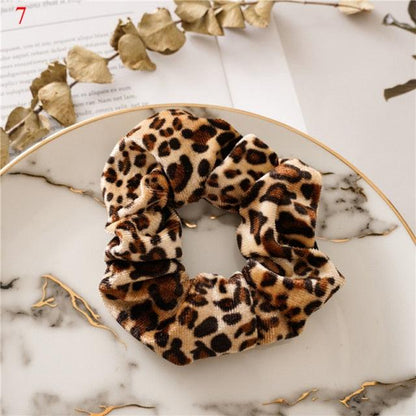 Leopard Velvet Scrunchies Hair Accessories For Women Girl Elastic Hair Ring Hair tie Ponytail Holder Rubber Hair Band Ponytail Holder Accessories for Women And Girls