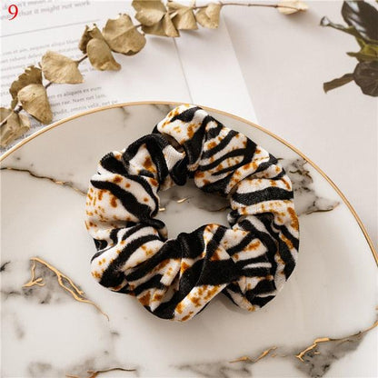 Leopard Velvet Scrunchies Hair Accessories For Women Girl Elastic Hair Ring Hair tie Ponytail Holder Rubber Hair Band Ponytail Holder Accessories for Women And Girls