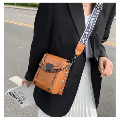 Modern Elegant Stunning Heart-Shaped Women's Bag Cute Studded Shoulder Bag For Women And Girls