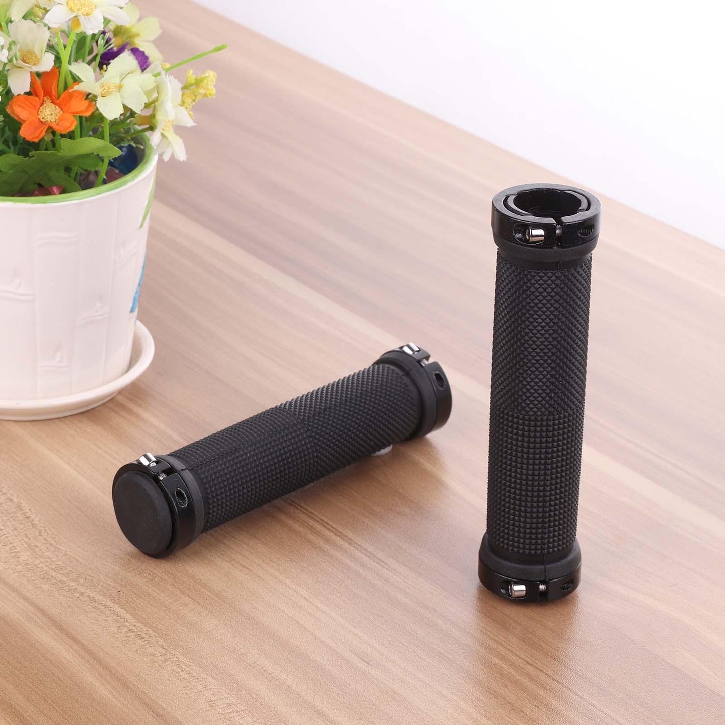 Mountain Road Cycling Bike Bicycle Handlebar Cover Grips Smooth Soft Rubber Anti-Slip Handle Double Lock On Locking Bicycle Grips Non-Slip Bike Handles Grip For Kids Bike Non-Slip Rubber Mushroom Grips For Scooter