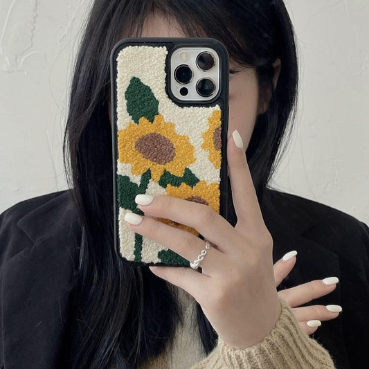 New Vintage Sun Flower Phone Cover For iPhone 11 12 13 Pro Max Xr X Xs Winter Aesthetic Fuzzy Plush Shockproof Case Black Floral Design Slim Soft Bumper Comfortable Grip