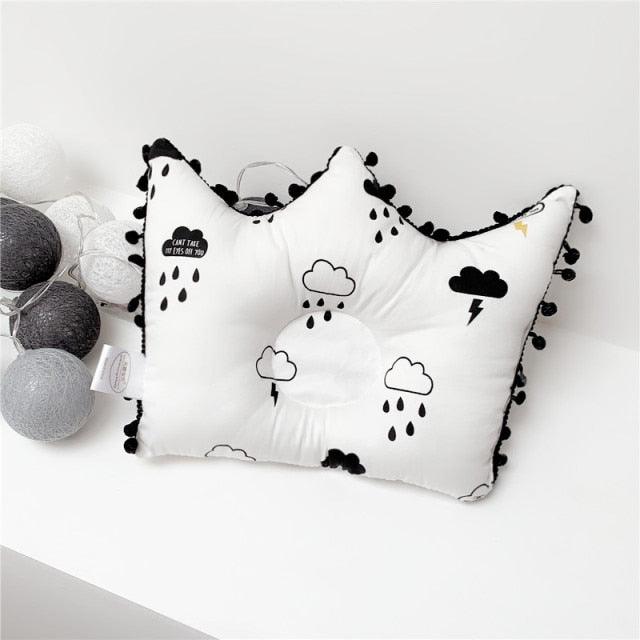Newborn Baby Shaping Pillow Cute Crown Shape Backrest Cushion Anti-head Correction Bed Neck Support Pillows Baby Pillow Baby Bedding Air Mesh Organic Cotton Soft Baby Pillow Newborn Anti Flat Head Syndrome for Crib Cot Baby Pillow