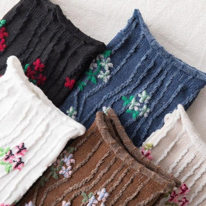 News Fashion Floral Print Women's Socks Harajuku Vintage Streetwear Crew Socks Kawaii Cute Cotton Long Sock Winter Warm Socks For Men And Women
