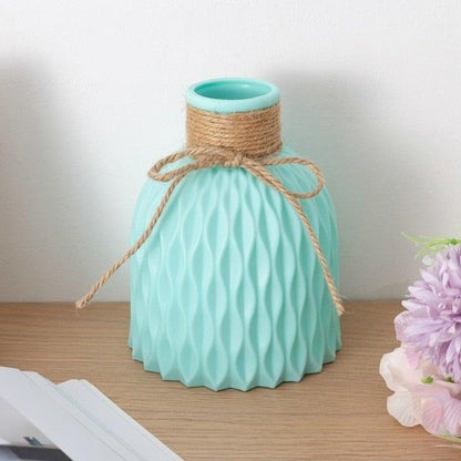 Plastic Vases Anti-ceramic Unbreakable Basket Imitation Rattan Flower Vase For Home Décor Desktop Decoration Living Room Office or Bookshelf