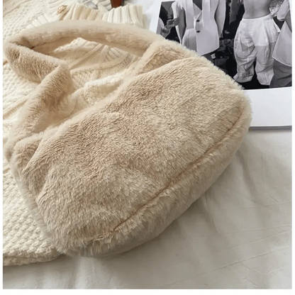 Simple And Stylish Women Soft Plush Winter Furry Shoulder Bags For Ladies And Girls Designer Clutch Handbag For Female