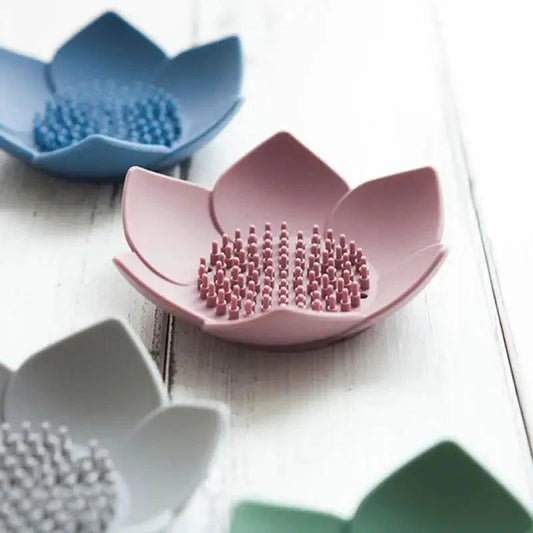 Soap Box Lotus Shape Non-slip Portable Silicone for Water Draining Solid Color Draining Soap Dish Bathroom Accessories otus Flowers Soap Dish with Drain Silicon Soap Holder Non-Slip Flexible Soap Tray for Bathroom Shower