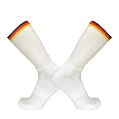 Stylish Summer  Breathable Cycling Socks For Men Anti Slip Seamless Sports Cycling Socks For Men Modern Design Running Sports Socks