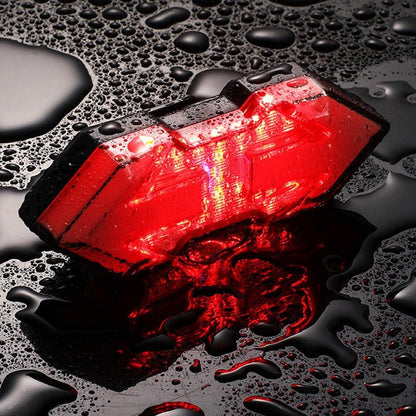 Wireless Remote Turn Signal Bicycle Light Indicator Smart LED Bike Taillight USB Rechargeable Cycling Rear Lamp USB LED Wireless Bike Rear Light Remote Control Bike Brake Light Bicycle Cycling Safety Outdoor Flashlight