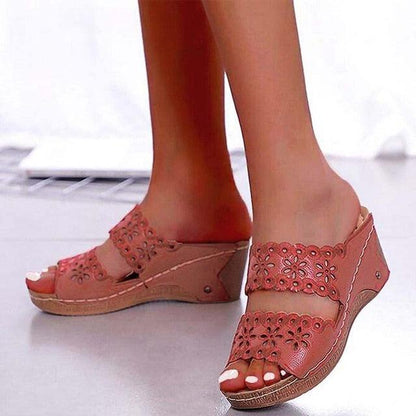 Woman Sandals For Beach Slip On Fashion Sandals Women Thick Bottom Footwear Flat Sandals Soft Leather Vintage Summer Casual Non-Slip Beach Platform Shoes Sandals